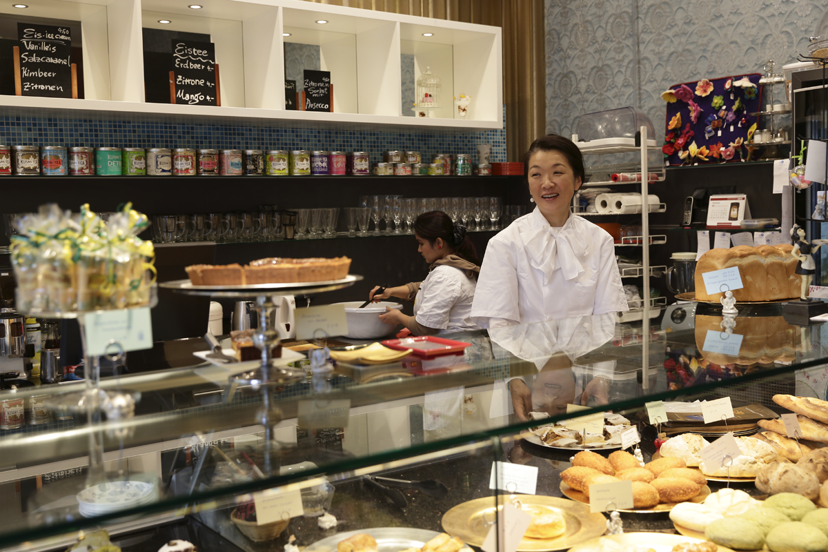 DomRömer-Quartier: Nachbarin Azko Iimori, Inhaberin Iimori Restaurant und Iimori Patisserie, Braubachstraße